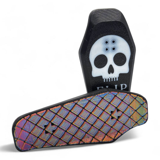 Close-up of magnetic coffin deck